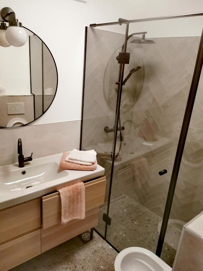 Rainbow Apartment, Capodistria Esterno foto